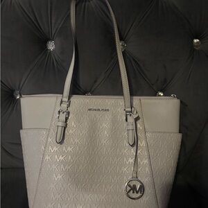 Michael Kors charlotte tote handbag 👜